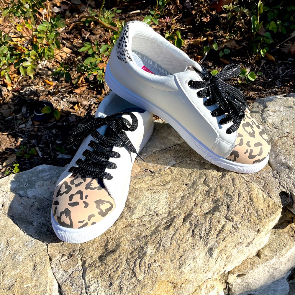 Pop Breezy Lace Up Sneakers, size 10 M